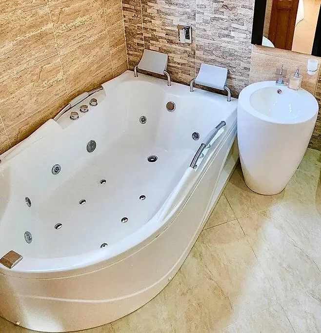 Apartment In Laureles With Jacuzzi And Own Gym Medellin